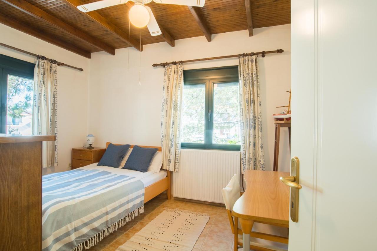 Villa Pefka Nikiti  Eksteriør billede